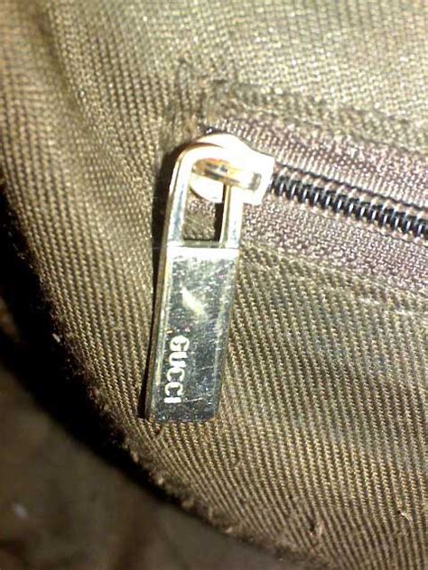 fake gucci zipper pulls